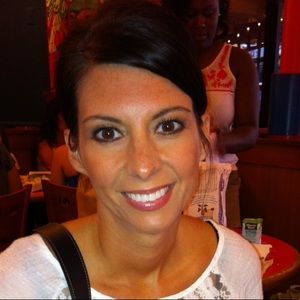 Meet your Posher, Suzanne